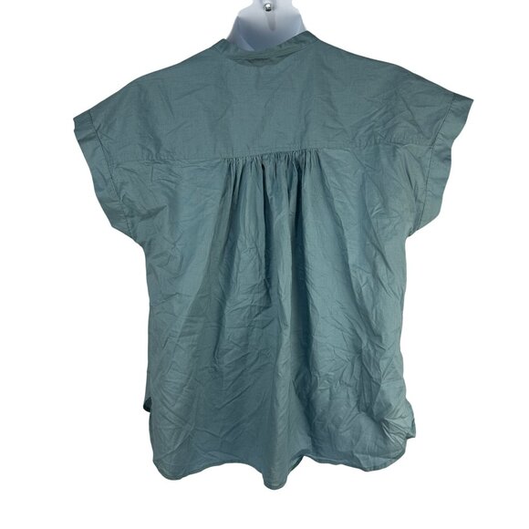 Universal Thread Women’s Blue Blouse L Button Front Lightweight Relaxed Fit - Picture 2 of 10